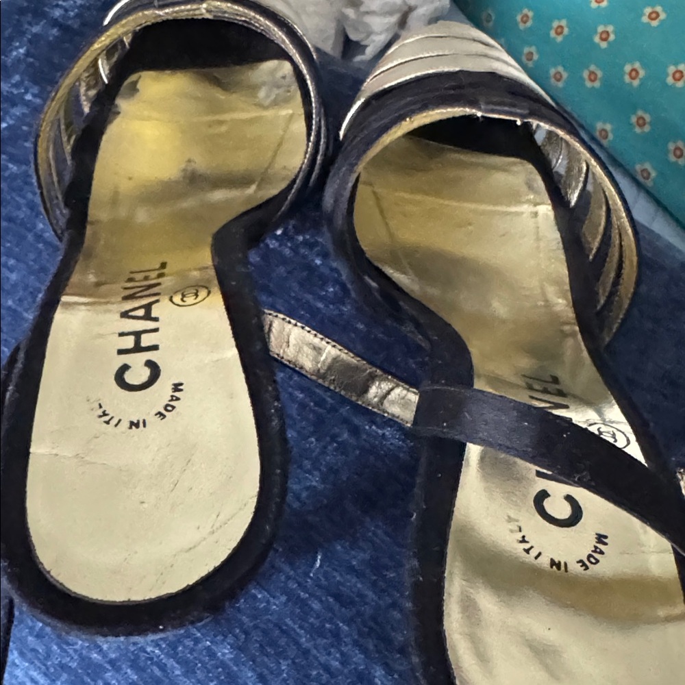 Shoe - Picture 10 of 10